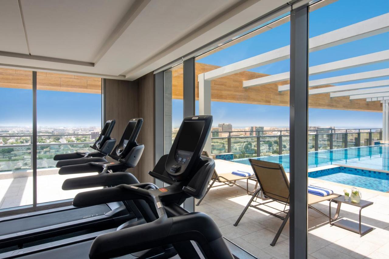 Swissotel Living جدة المظهر الخارجي الصورة The gym at the hotel