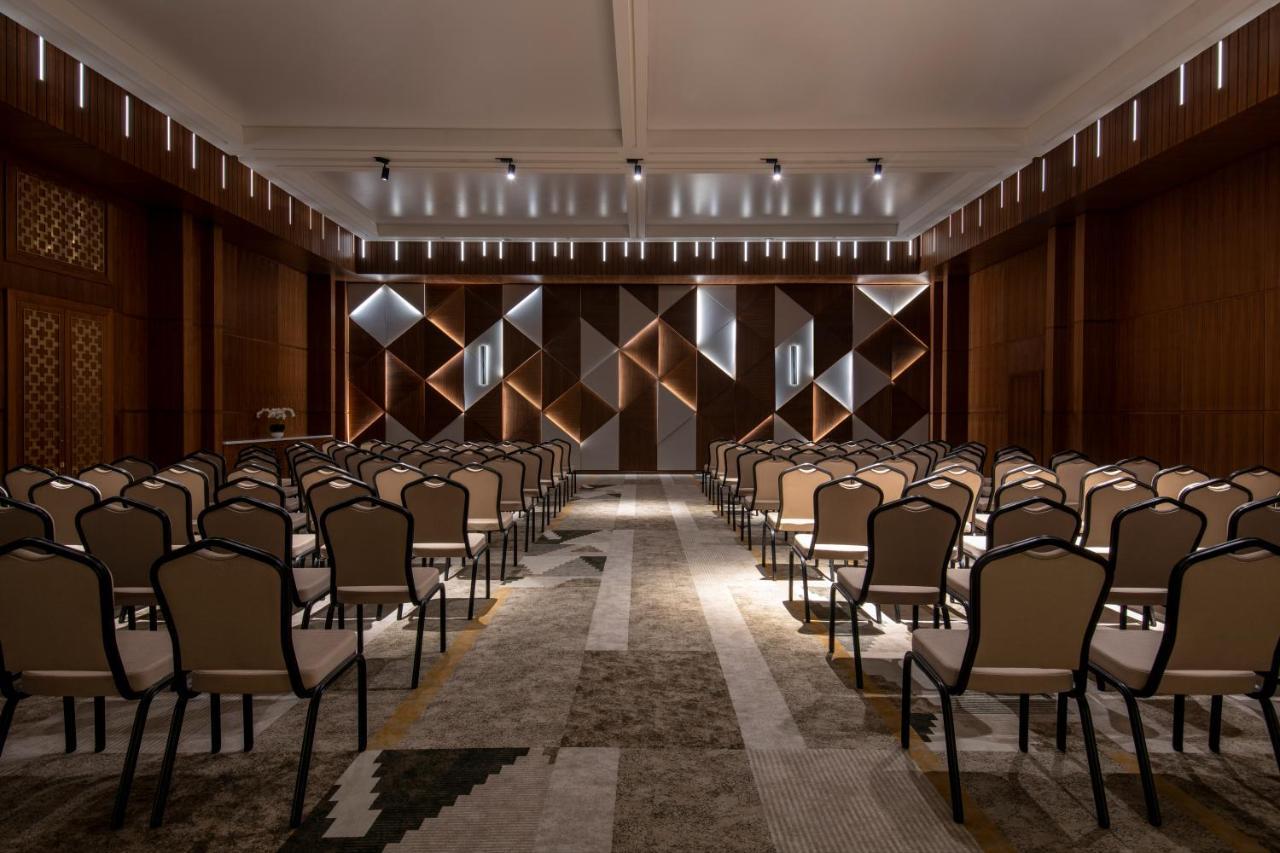 Swissotel Living جدة المظهر الخارجي الصورة The interior of the main conference hall