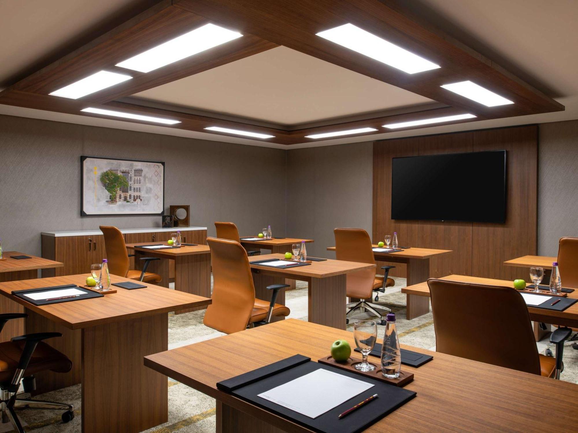 Swissotel Living جدة المظهر الخارجي الصورة Meeting room